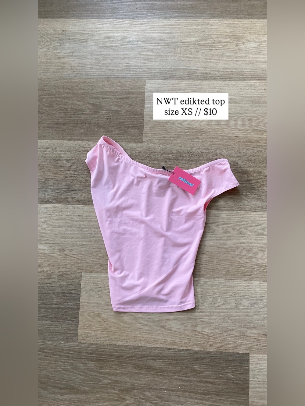 NWT edikted top size XS